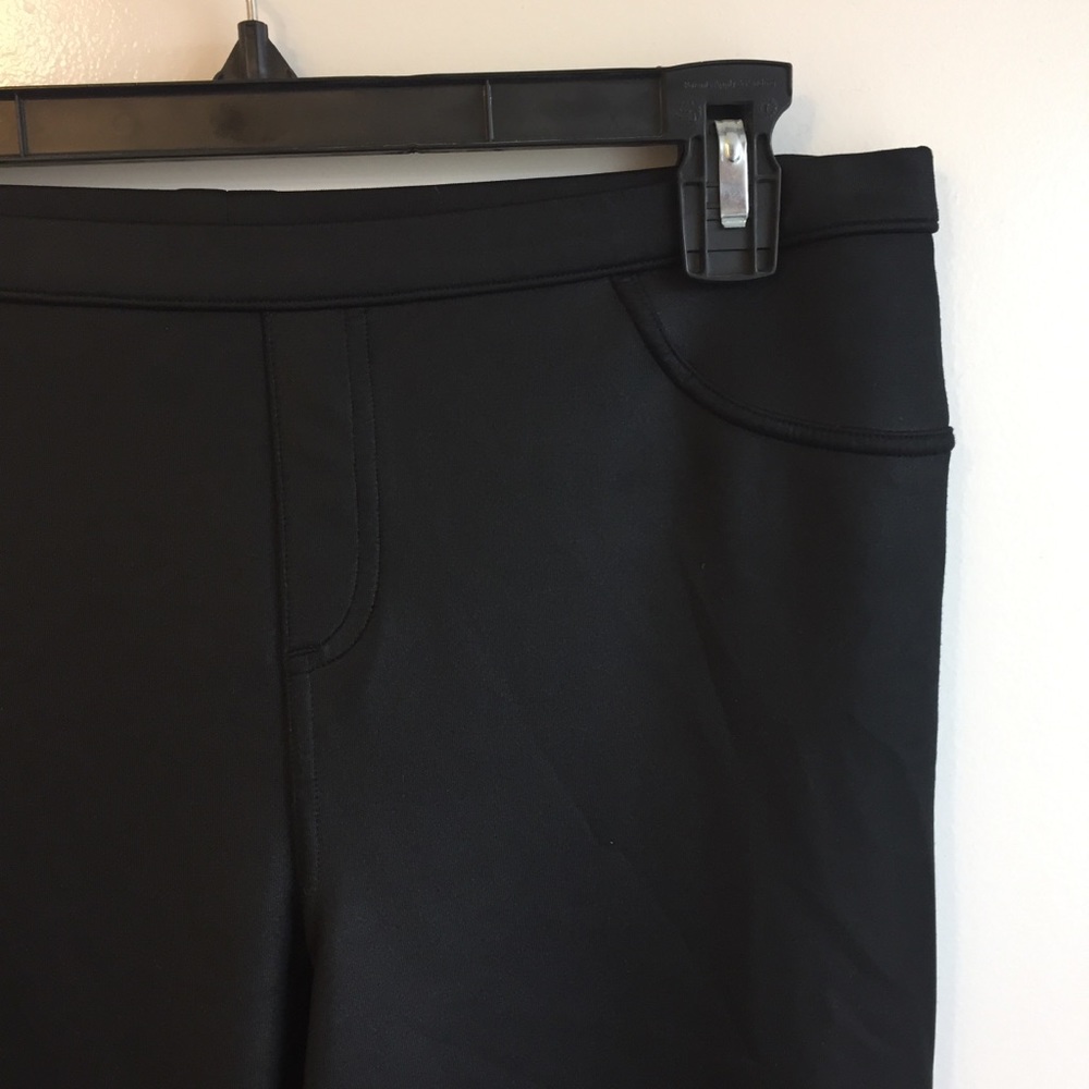 Simply Vera ⚡️ Vera Wang Leather Look Leggings